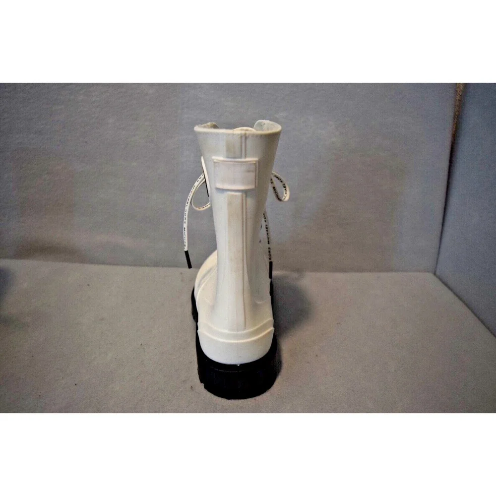 MICHAEL Michael Kors Women's Size 8 Montaigne‎ Rubber Laced Boots White